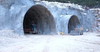 VIDEO/ Brenda tunelit të Llogarasë, Balluku: Në dalje do të ndërtohet ura më e veçantë në Shqipëri