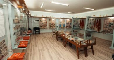 Destinacioni i javës: Muzeu i shkollës së mesme “Hasan Tahsini”, 500 m nga qendra e qytetit të Sarandës