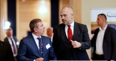 Damian Gjiknuri thyen dhe rekordin e Edi Ramës në Vlorë