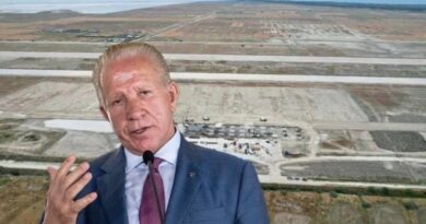 “Le ta marrin” – Behgjet Pacolli tërhiqet nga Aeroporti i Vlorës